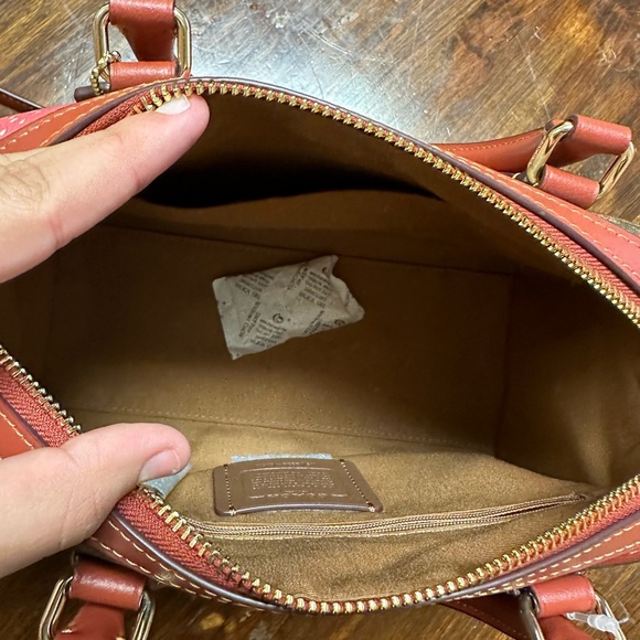 Coach Brown and Red Strawberry Print Women's Bag (SIG STRWBRY RWN) - Picture 5 of 6